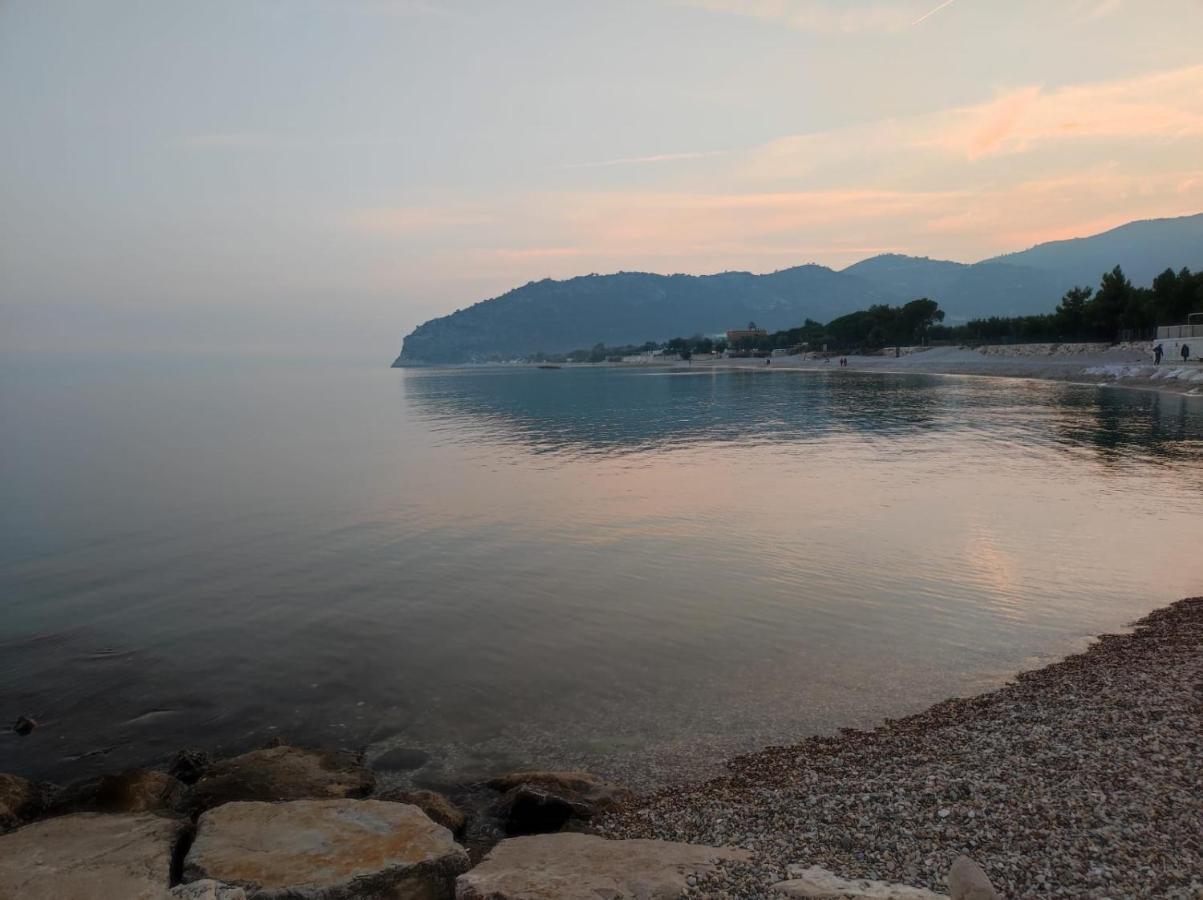 Casa Vacanze Rinaldi Mattinata Ngoại thất bức ảnh