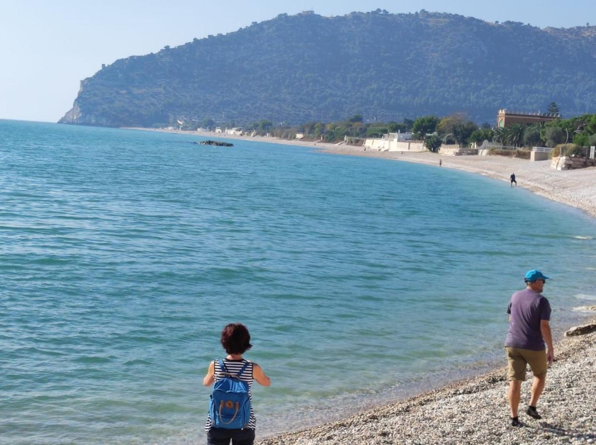 Casa Vacanze Rinaldi Mattinata Ngoại thất bức ảnh